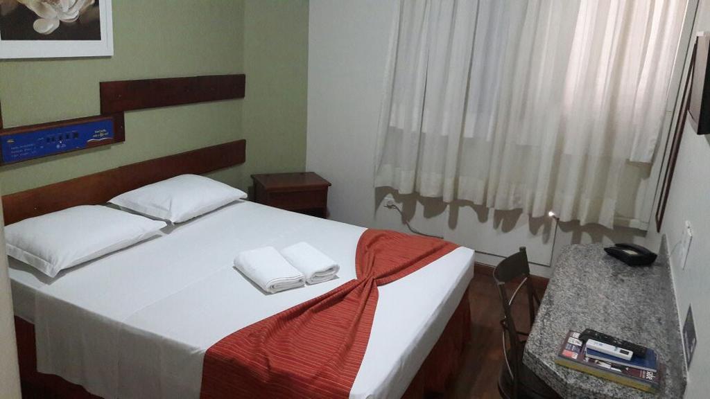 Hotel Apollo Uberlândia エクステリア 写真